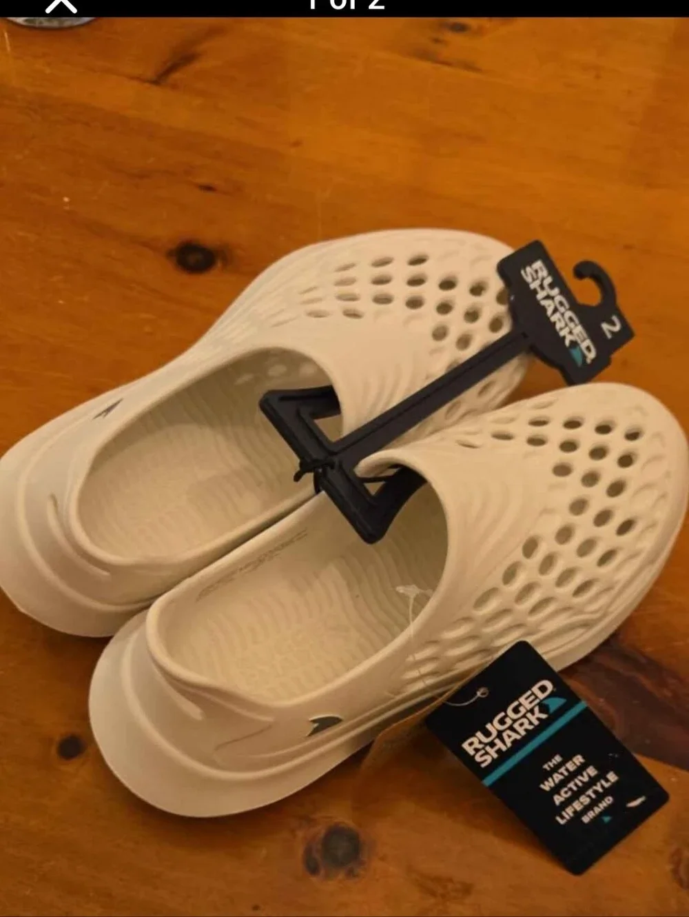 Kids White Slip-On Water Shoes Sz 2